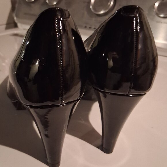 Clark's patent peep toe heels - Picture 6 of 8